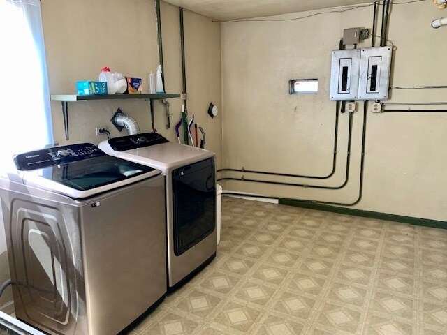 Building Photo - 4032 Wesley Ter