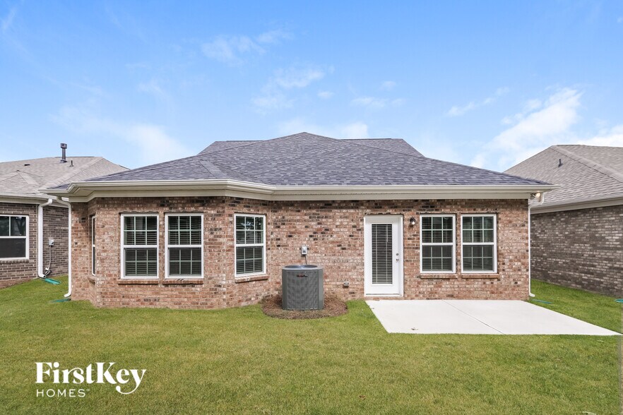 Building Photo - 2607 Whispering Way