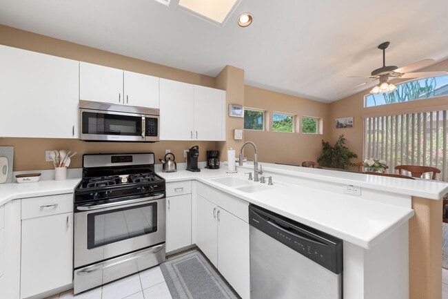 Building Photo - 78975 Champagne Ln