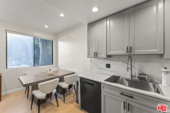 Building Photo - 8110 Manitoba St