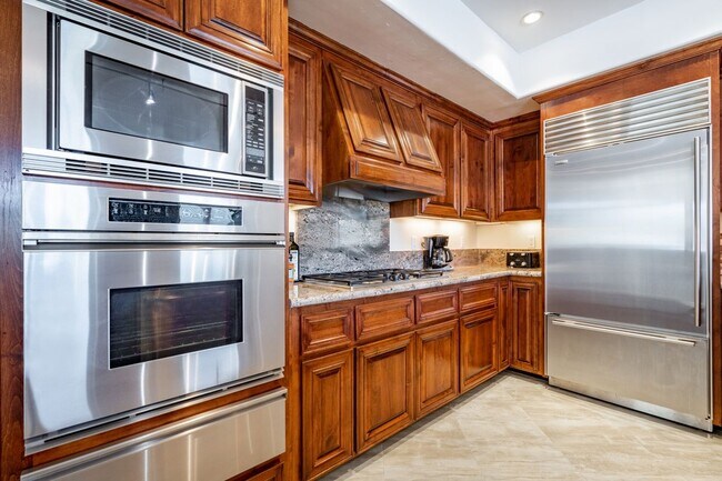 Building Photo - 109 W Montecito Wy