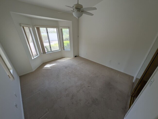 Building Photo - 2829 Vista Butte Dr