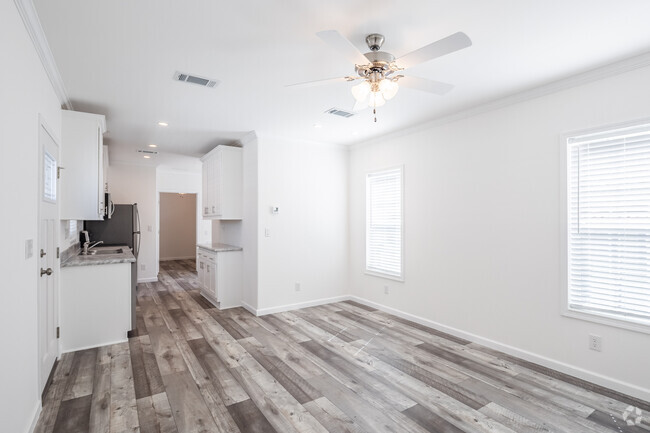 Oldsmar - Living Room - Sixth Avenue-A 55+ Community