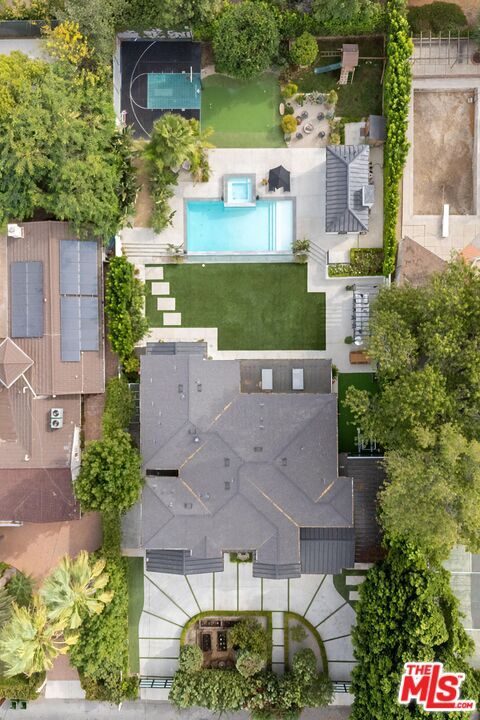 Building Photo - 18938 Wells Dr