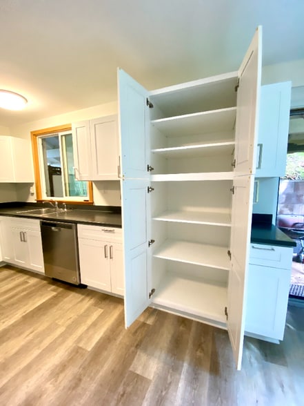 Building Photo - 1959 Puowaina Dr