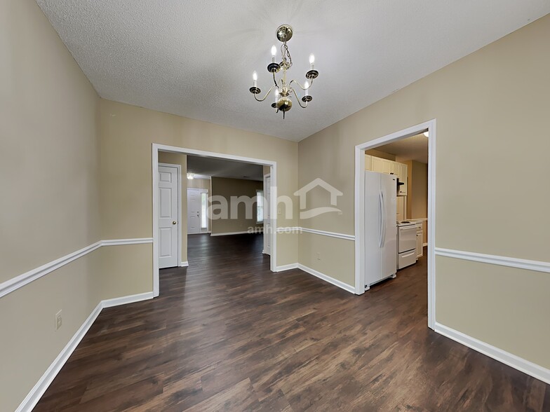 Building Photo - 4607 Scarlet Haw Dr