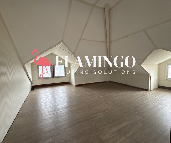 Building Photo - 2715 N Main St