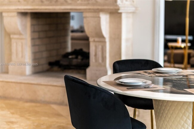 Building Photo - 1309 Middle River Dr