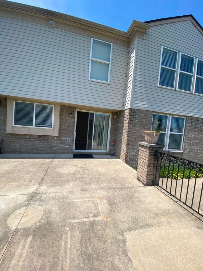 Building Photo - 4677 Clover Rd