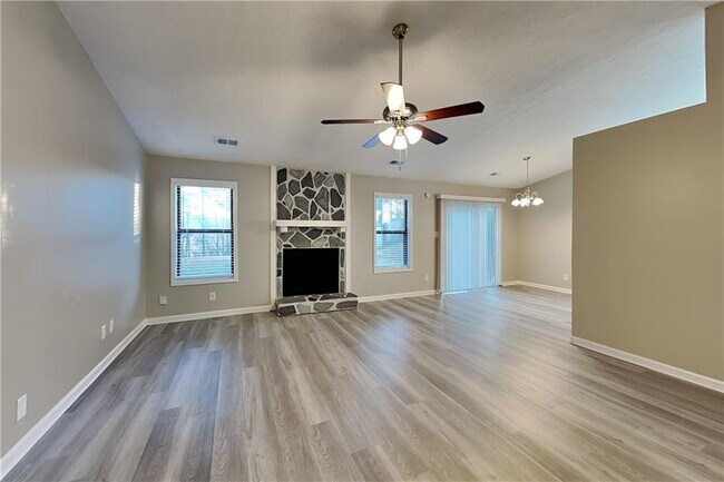 Building Photo - 1510 River Rock Trce