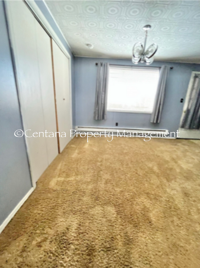 Building Photo - Pet friendly 2 bedroom house with a large lawn! (Better pictures coming soon).