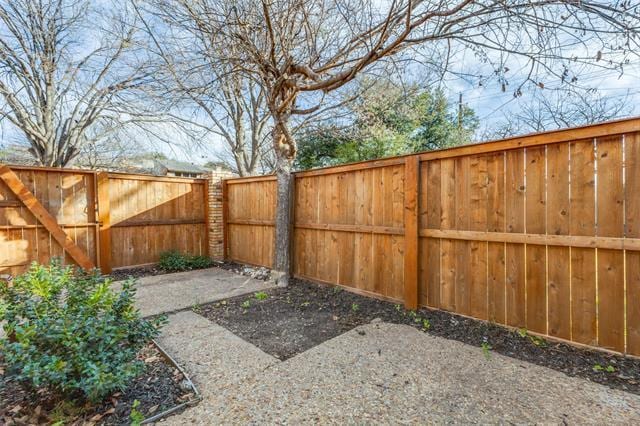 Building Photo - 12327 Montego Plaza