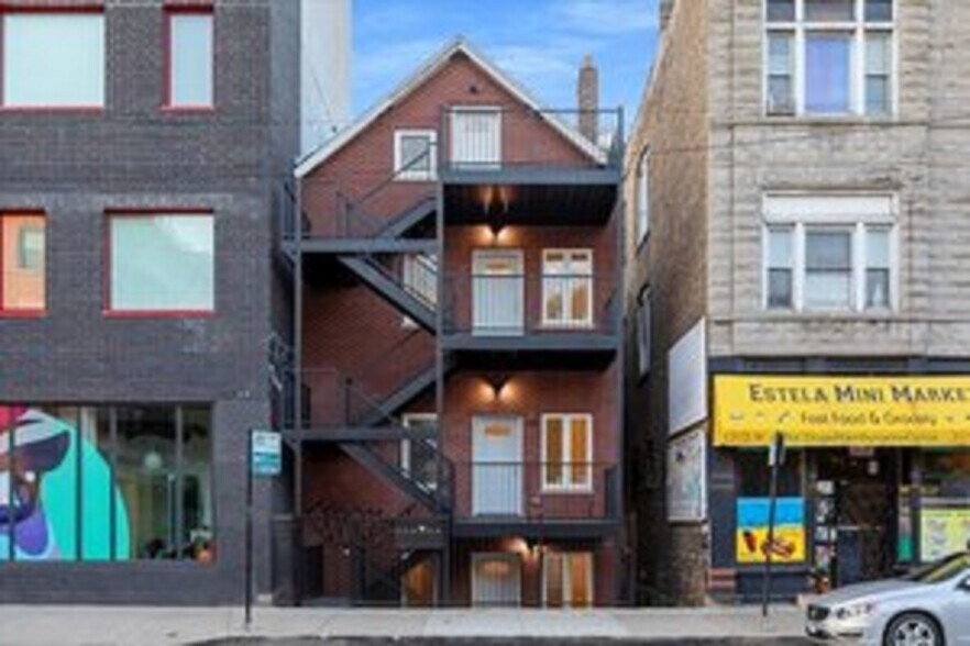 Building Photo - 1313 W Chicago Ave