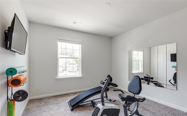 Building Photo - 5649 Rohan Pl