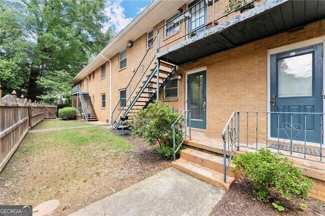 Building Photo - 3510 Roswell Rd