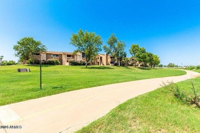 Building Photo - 7950 E Starlight Way