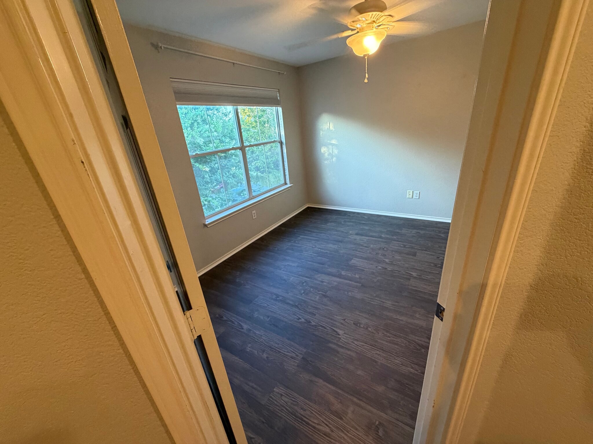 Building Photo - 313 Lava Bed Dr