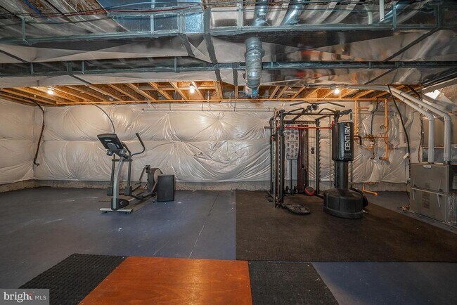 Building Photo - 3701 Parris Blvd