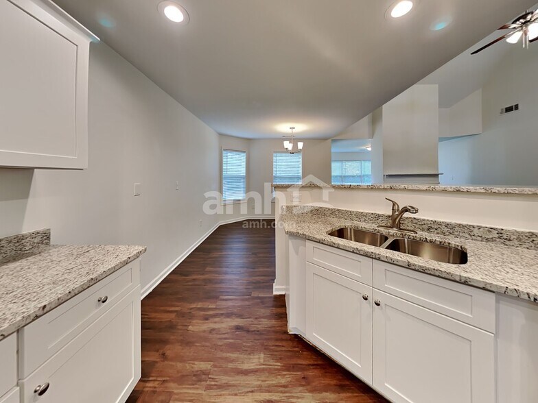 Building Photo - 280 Hawken Trail