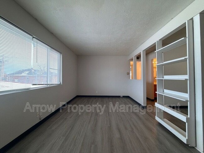 Building Photo - 1215 E Street-11