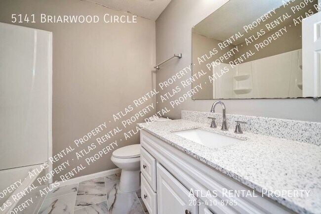 Building Photo - 5141 Briarwood Cir
