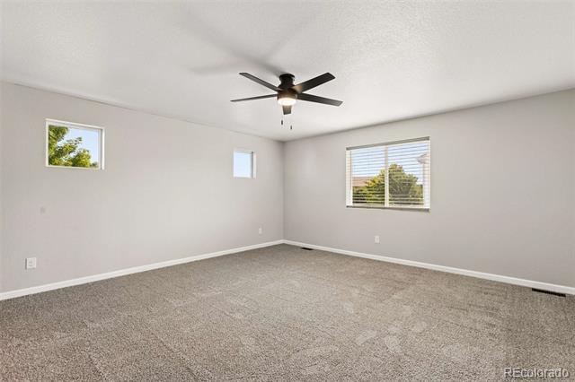 Building Photo - 92 Homestead Way