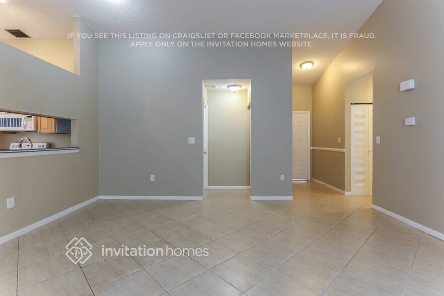 Building Photo - 15131 S Waterford Dr