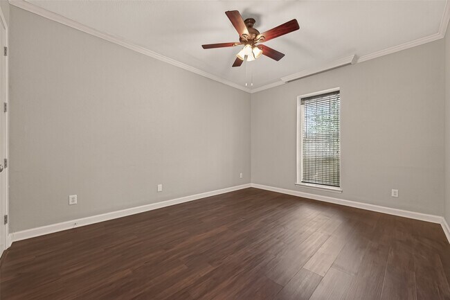 Building Photo - 4515 Briar Hollow Pl