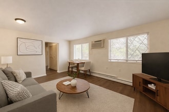 Building Photo - AVAILABLE NOW: 1 Bedroom 1 Bathroom apartment in Downtown Beaver!