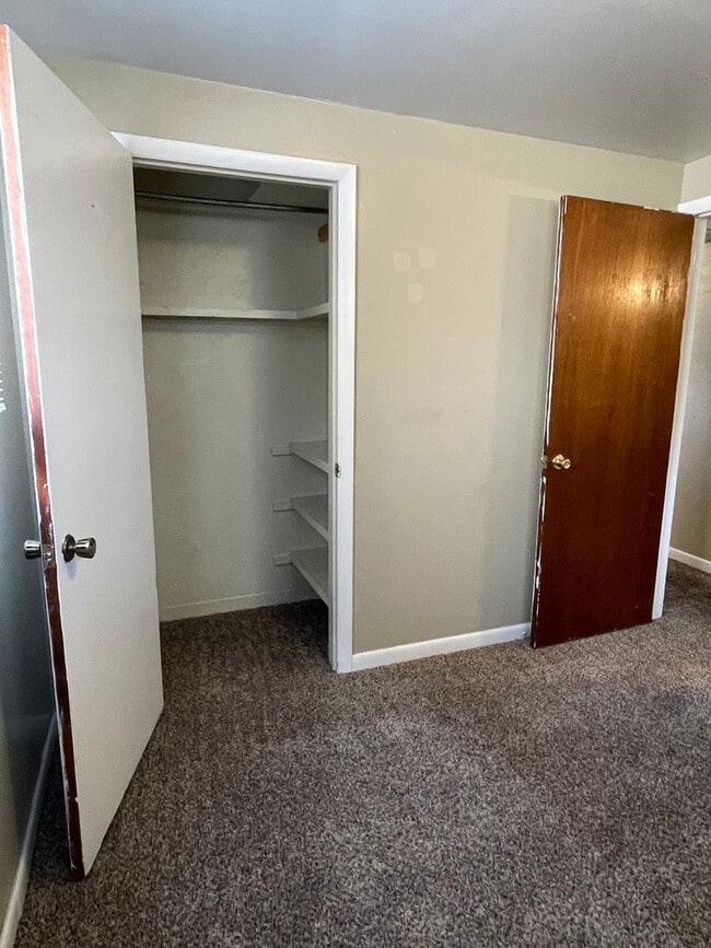 Building Photo - STUDENTS WELCOME! 4 Bed 2 Bath Home in West Ft Collins w/ Garage and Fenced Yard