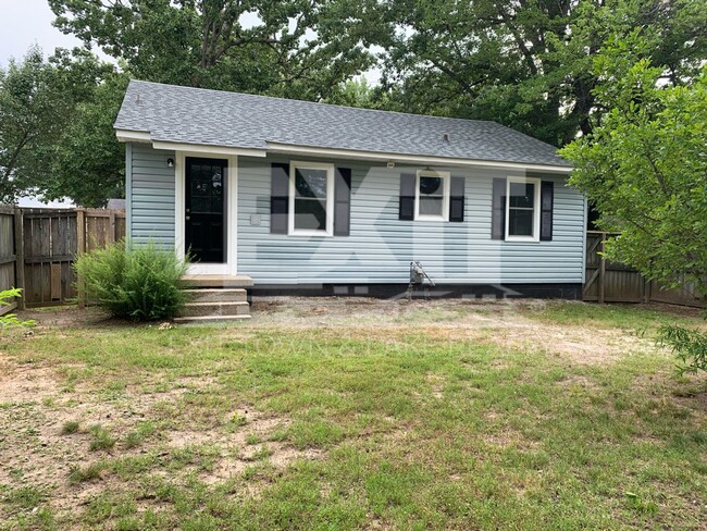 Building Photo - Welcome to your 2 bedroom, 1 bath home in ...