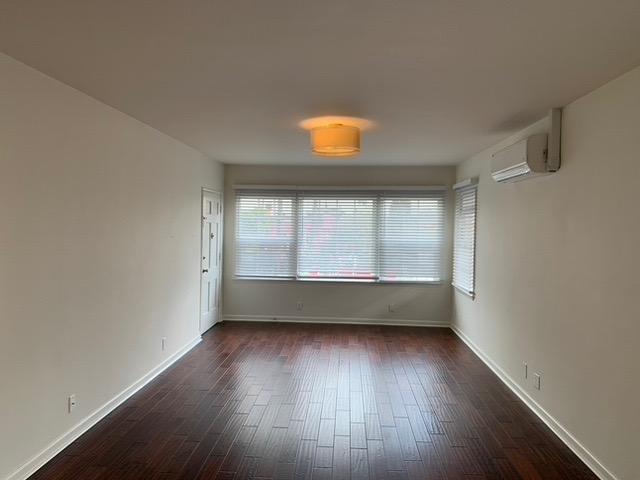 Building Photo - 4185 Angeles Vista Blvd