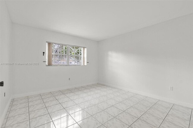 Building Photo - 12450 NW 7th Ln