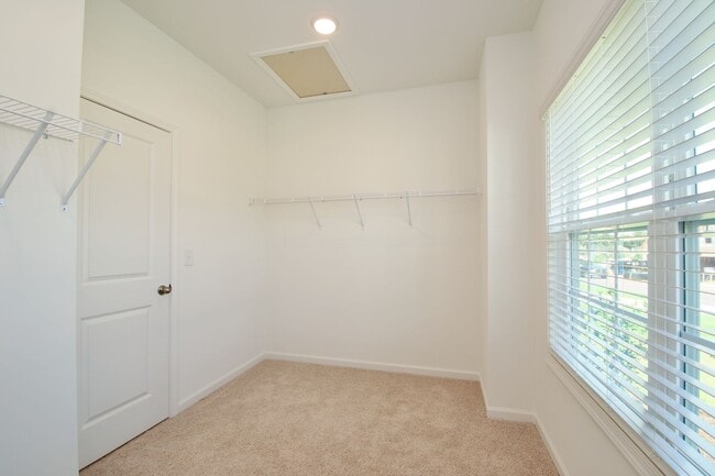 Building Photo - Brand New Hugston Home Near Lee Scott Acad...