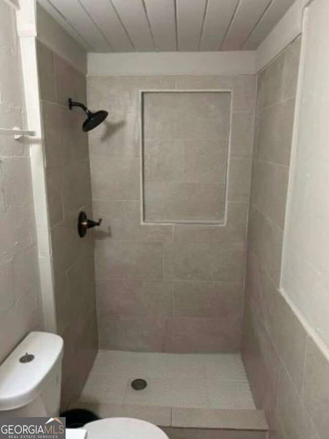 Building Photo - 1514 E Society Ave