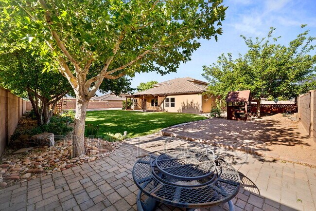 Building Photo - 3782 Brade Lane