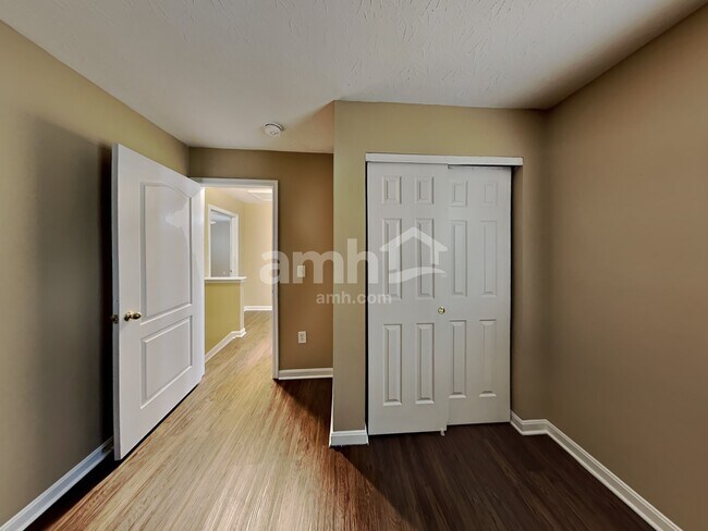 Building Photo - 2058 River Birch Dr