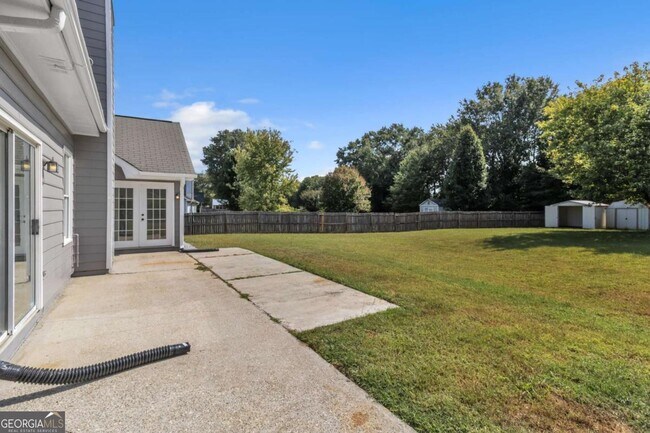 Building Photo - 250 Meadow View Dr