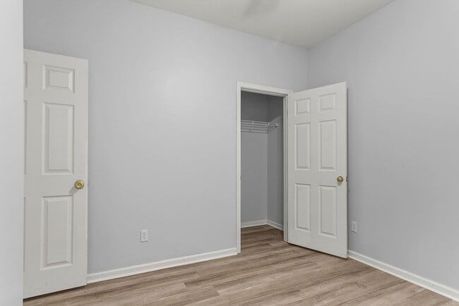 Building Photo - Nice 3 Bed 2 bath Home Available! Schedule...