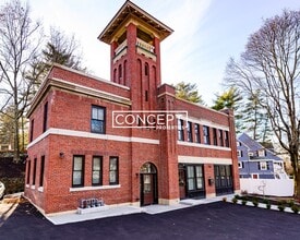 Building Photo - 2044A Beacon St. Unit 2B