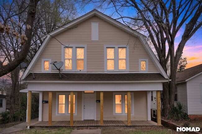 Building Photo - Charming 2BR Apartment in Winston Salem