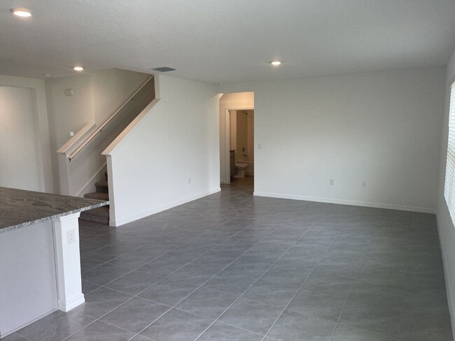 Building Photo - 10438 Quail Grv Wy
