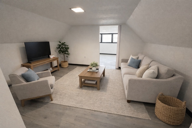 Building Photo - 3611 E 147th St