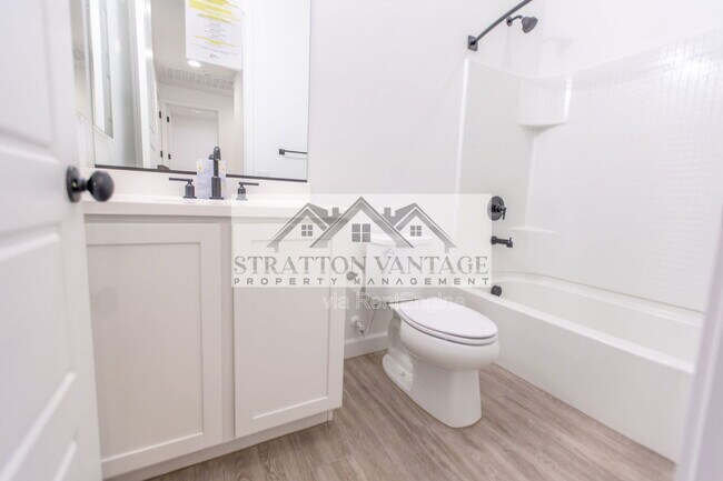 Building Photo - 13413 W Tether Trail