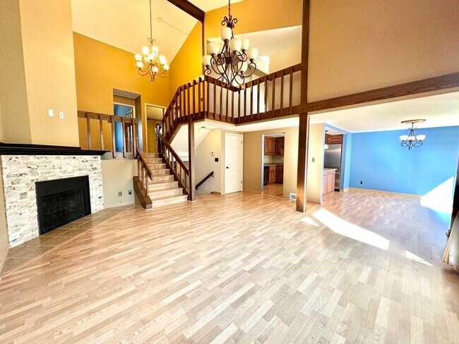 Building Photo - 12930 N Colony Dr