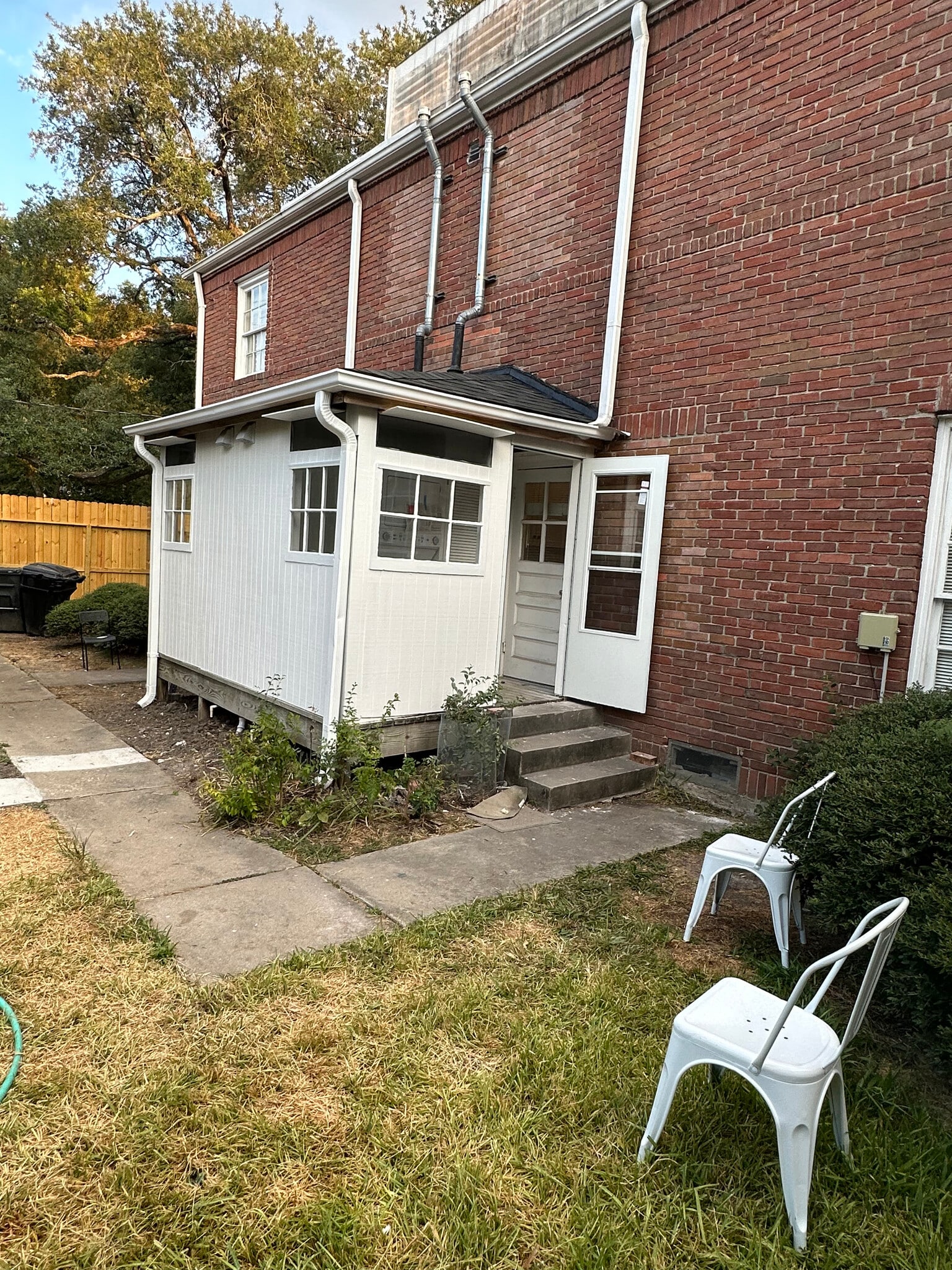 Laundry/Utility Room in-unit - 2304 Southgate Blvd