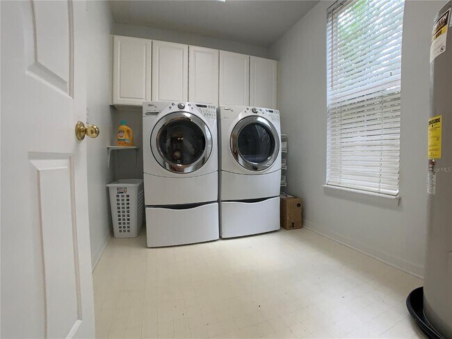 Building Photo - 622 Wisteria Ln