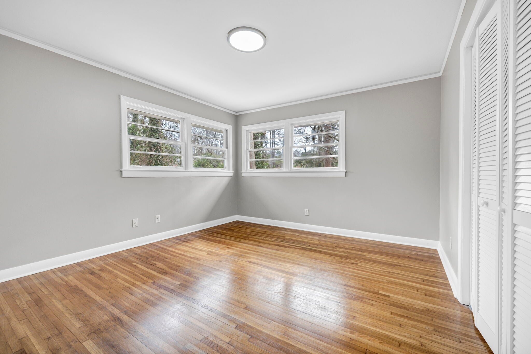 Building Photo - 842 Delverton Rd