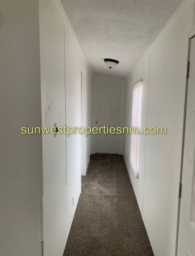 Building Photo - 3 Bedroom, 2 Bathroom Mobile Home