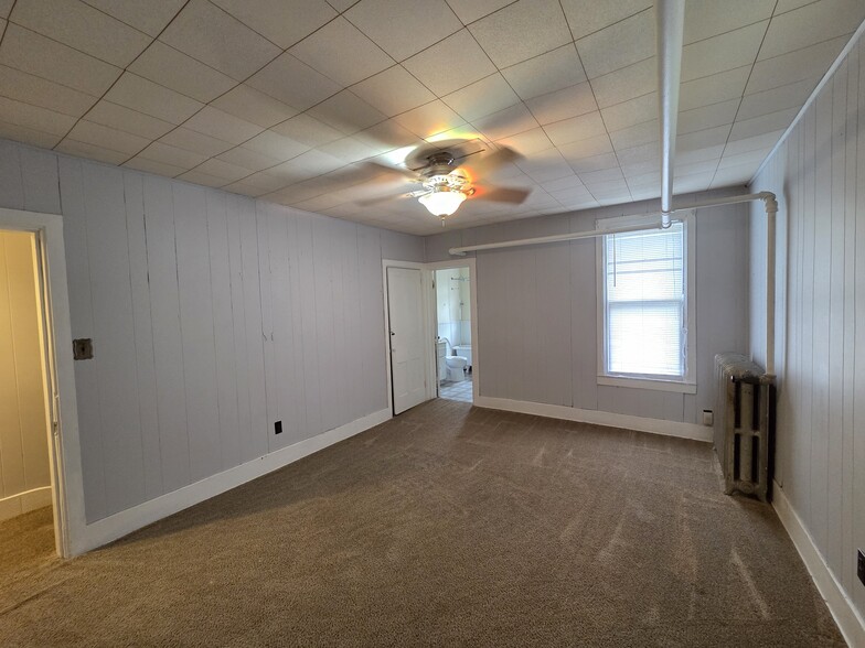 Building Photo - 721 Avenue D